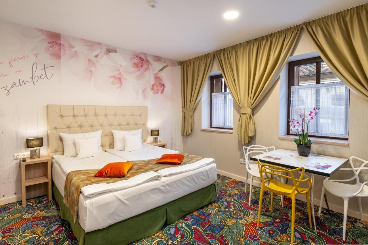 Aparthotel Blumenhaus Sybin Zewnętrze zdjęcie